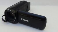 Filmadora canon hf-r800 com bateria de alta capacidade inclusa para começar a gravar boa e barata