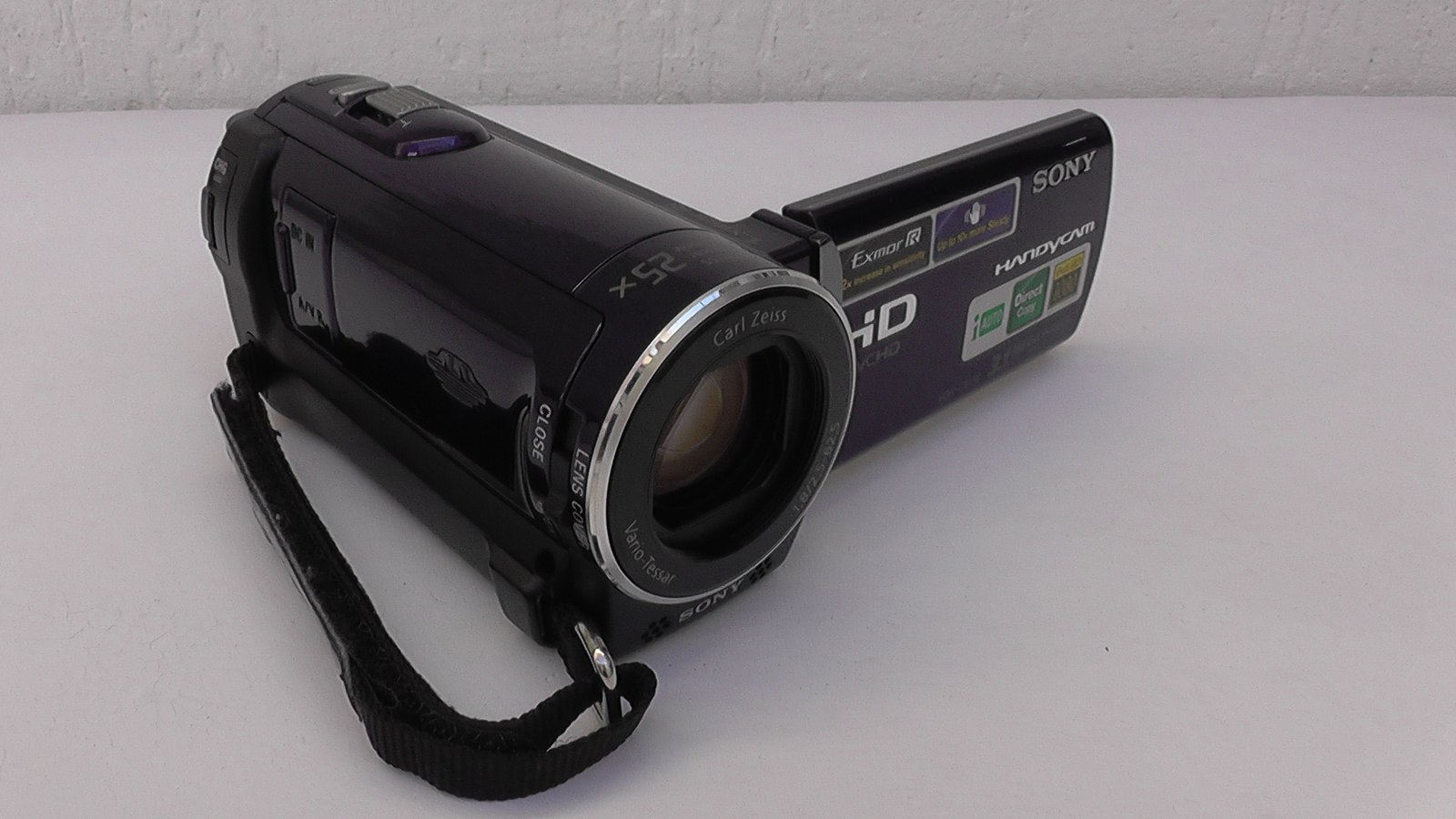 Filmadora sony hdr-cx110 usada de filmagem semi profissional uma qualidade de som impecável. - Imagem 5
