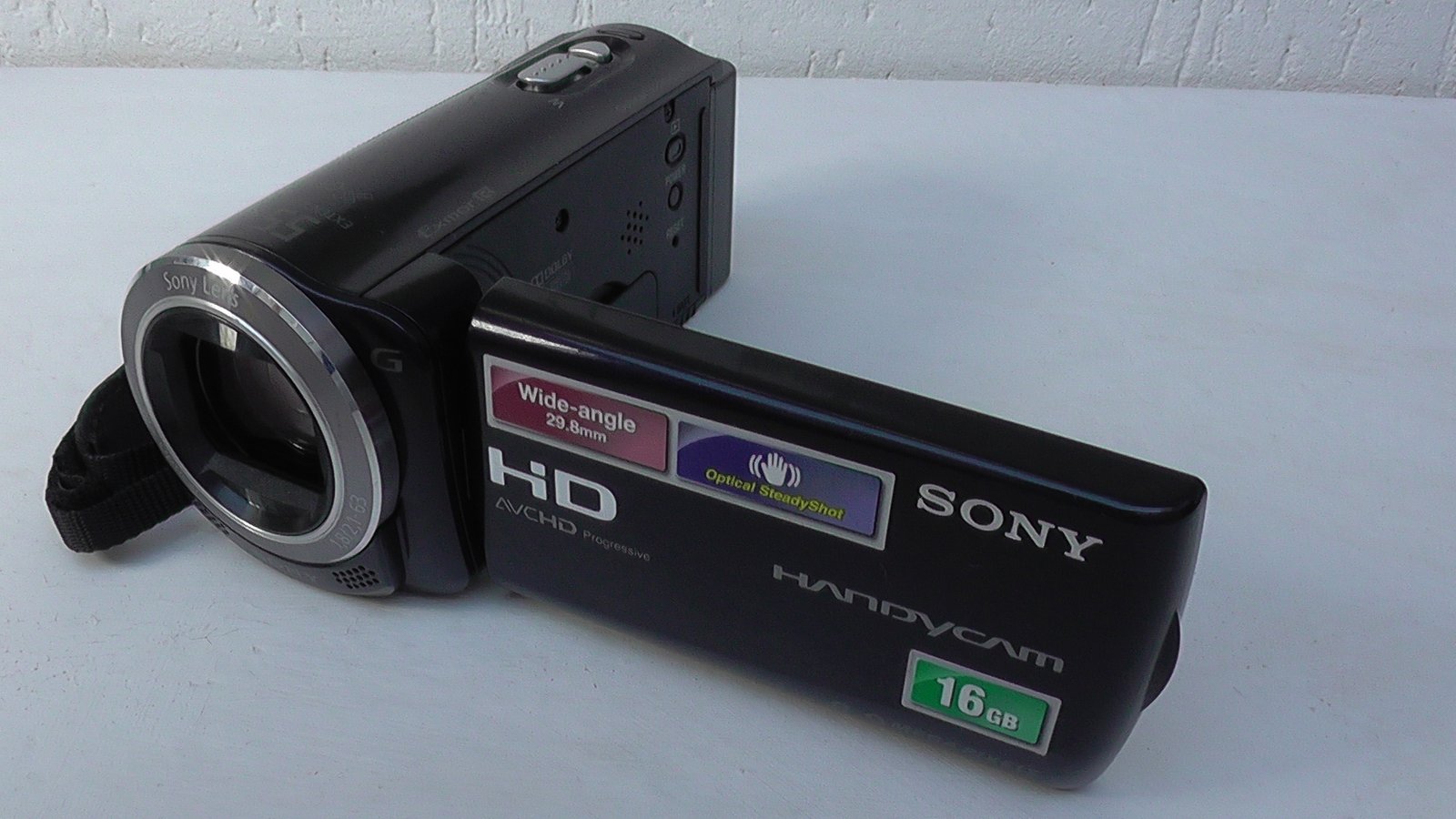 filmadora sony hdr-cx260 seminova com tela sensível ao toque para um controle mais rápido e intuitivo. - Imagem 2