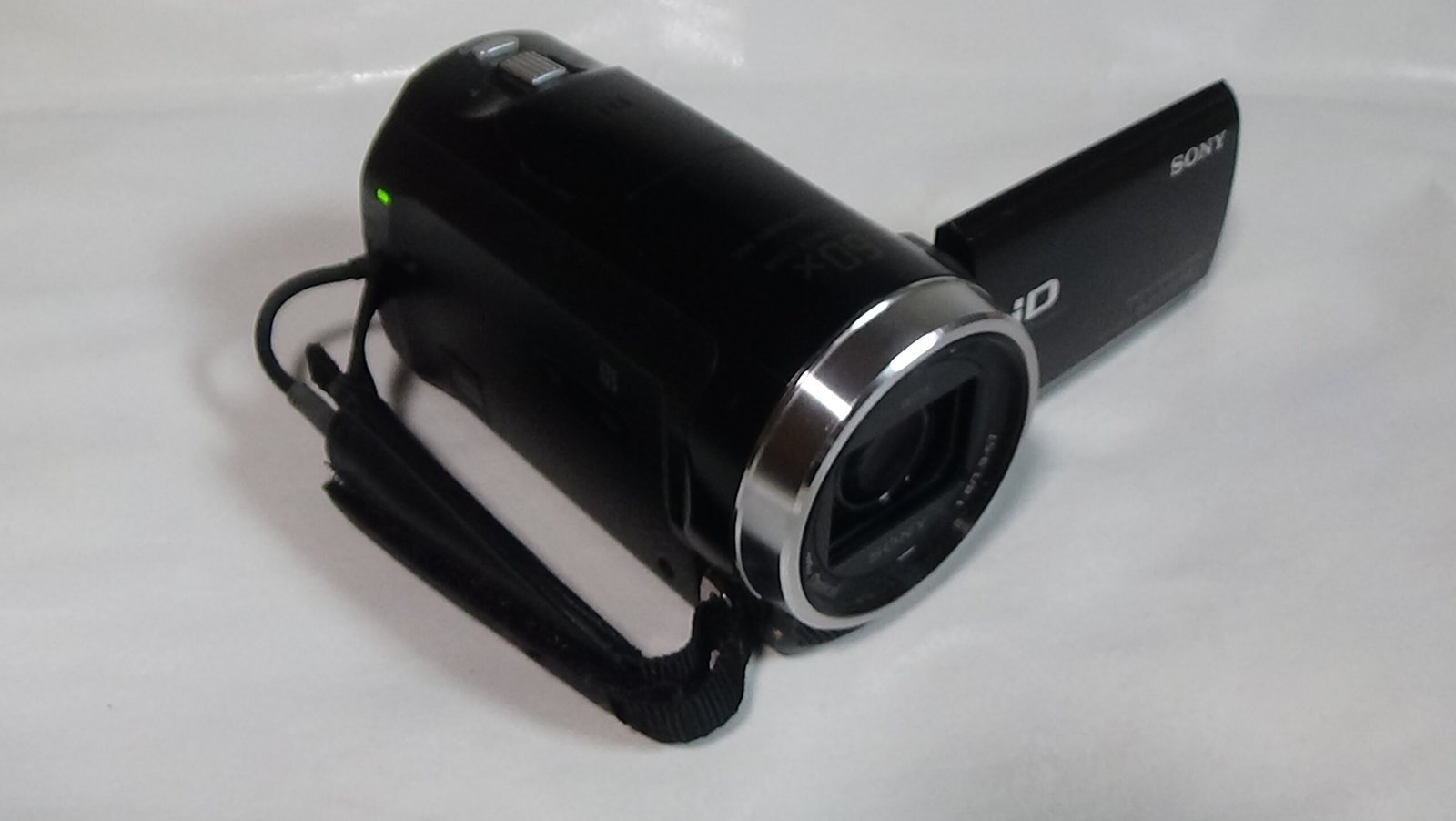 filmadora sony hdr-cx675 pequena no tamanho, grande na captura. discreta e eficiente - Imagem 7