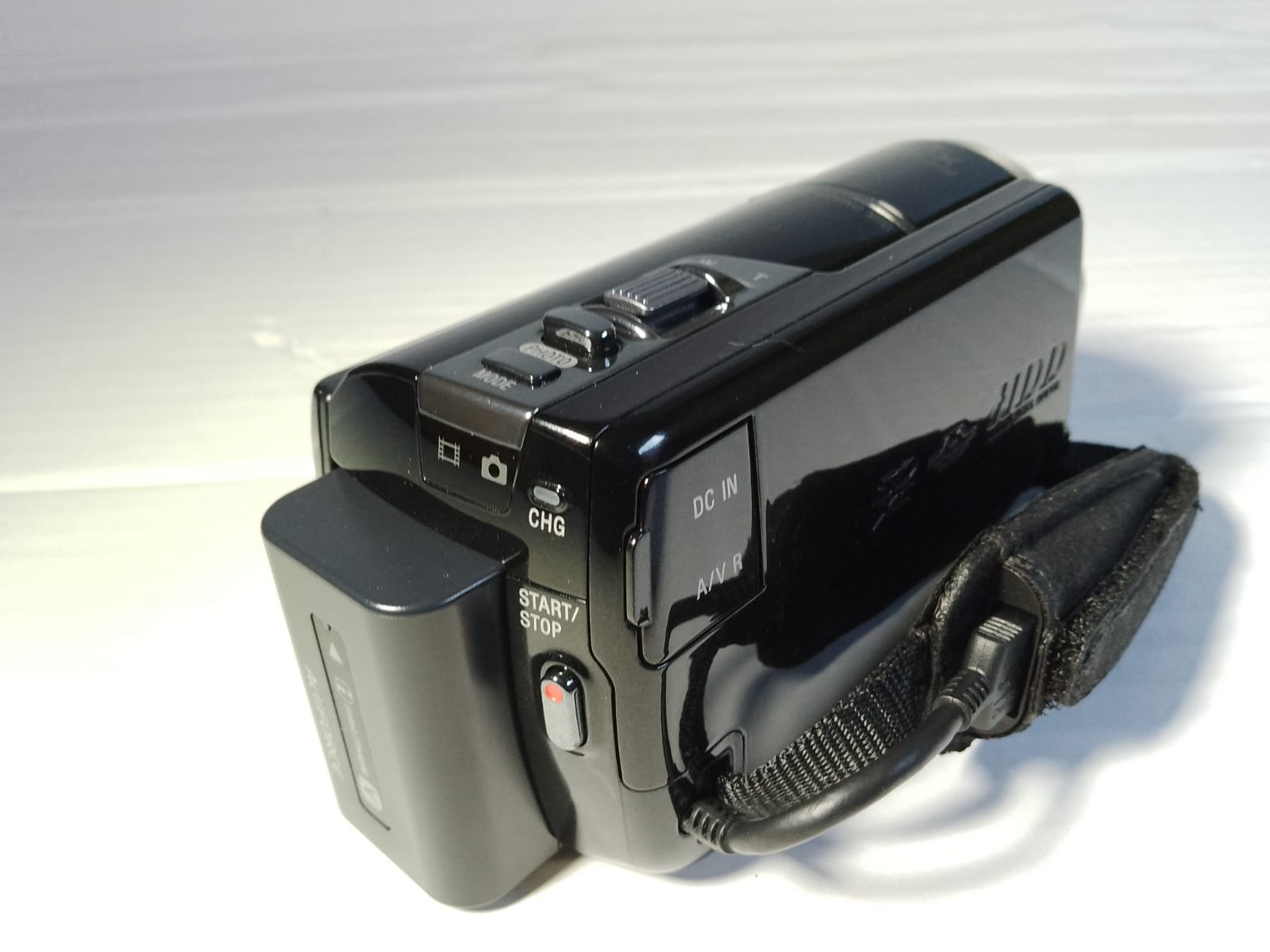 Filmadora sony hdr-xr160 para vlog Compacta e potente de mão para gravar seu dia a dia - Imagem 3