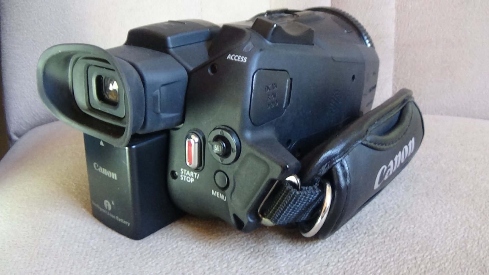 detalhe do visor viwefinder Canon VIXIA HF G50