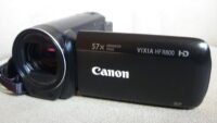 Filmadora Canon VIXIA HF R800 Full HD com Zoom Óptico e Estabilizador de Imagem